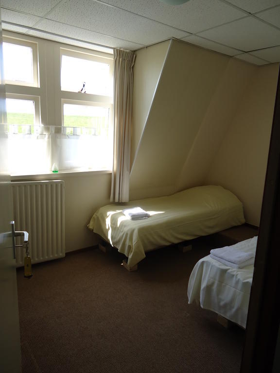 Hotel "De Steenen Man" Zurich Zimmer foto