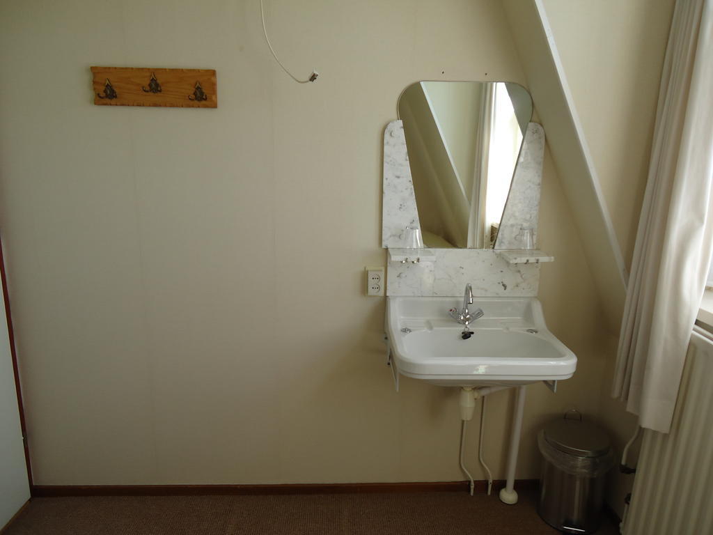 Hotel "De Steenen Man" Zurich Zimmer foto